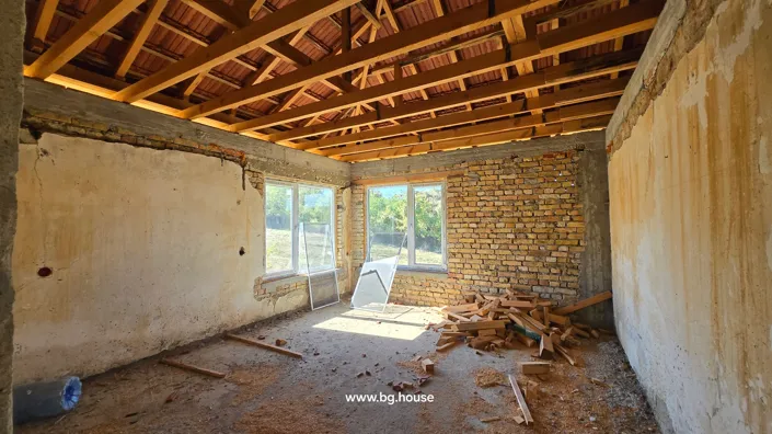 Image No.16-2 Bed House for sale