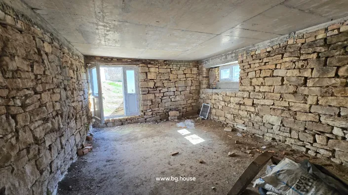 Image No.20-2 Bed House for sale