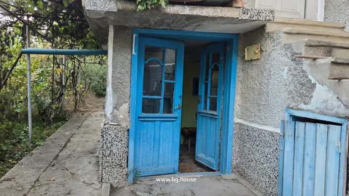 Image No.7-5 Bed House for sale