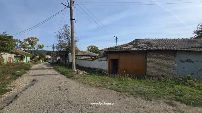 Image No.27-3 Bed House for sale