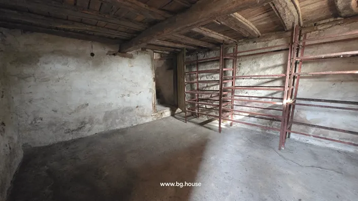 Image No.8-3 Bed House for sale