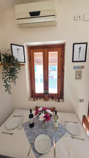 Image No.17-2 Bed Villa / Detached for sale
