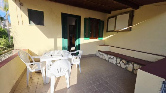 Image No.16-2 Bed Villa / Detached for sale