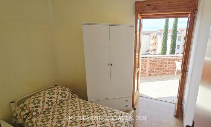 Image No.22-2 Bed Apartment for sale