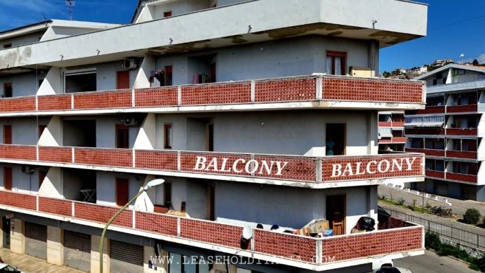 Image No.39-2 Bed Apartment for sale