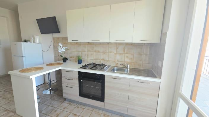 Image No.10-1 Bed Apartment for sale