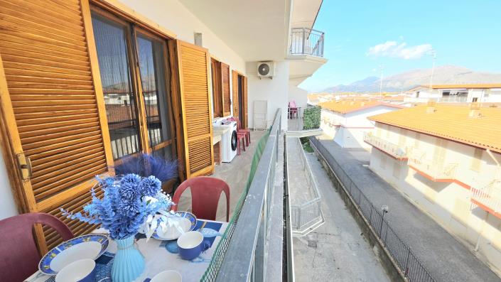 Image No.23-1 Bed Apartment for sale
