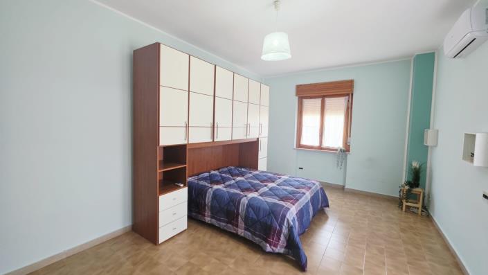 Image No.20-3 Bed Apartment for sale