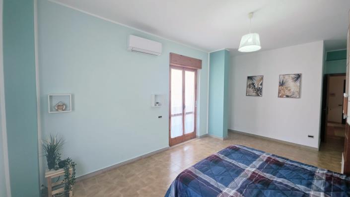 Image No.22-3 Bed Apartment for sale