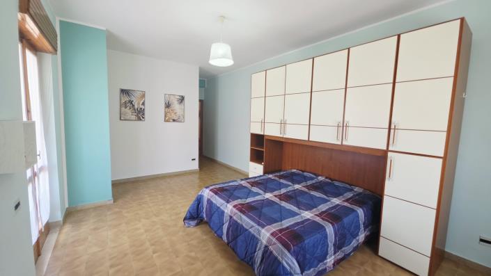 Image No.21-3 Bed Apartment for sale
