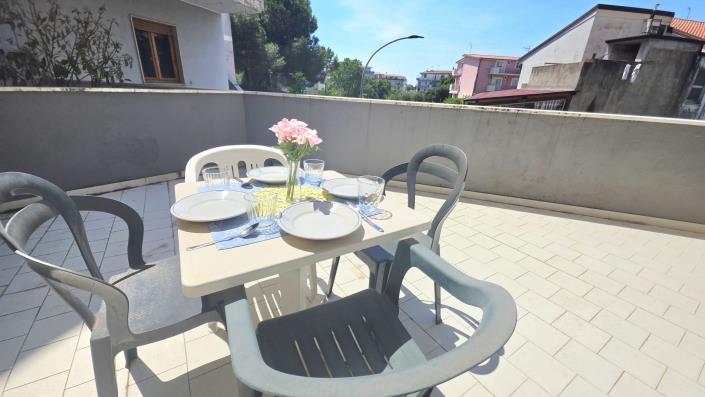 Image No.40-3 Bed Apartment for sale