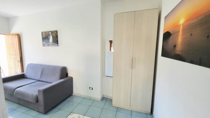 Image No.7-1 Bed Property for sale