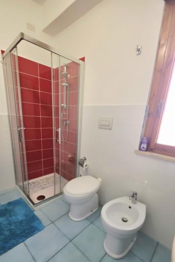 Image No.13-1 Bed Property for sale