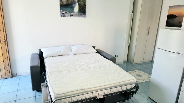 Image No.23-1 Bed Property for sale
