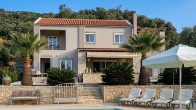 luxury-villa-with-pool1