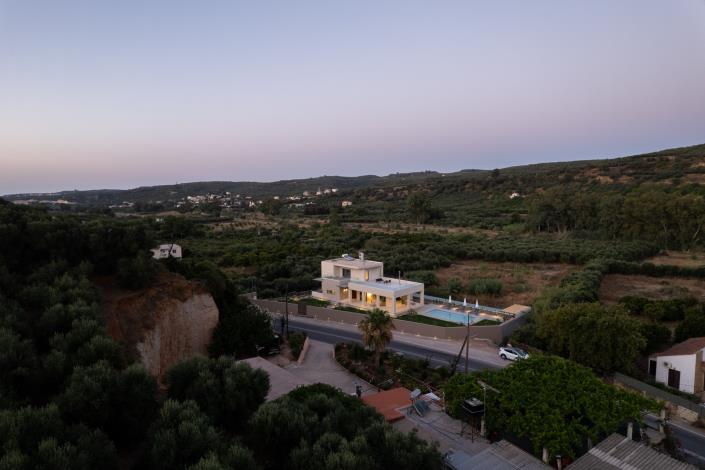 Image No.24-4 Bed Villa / Detached for sale