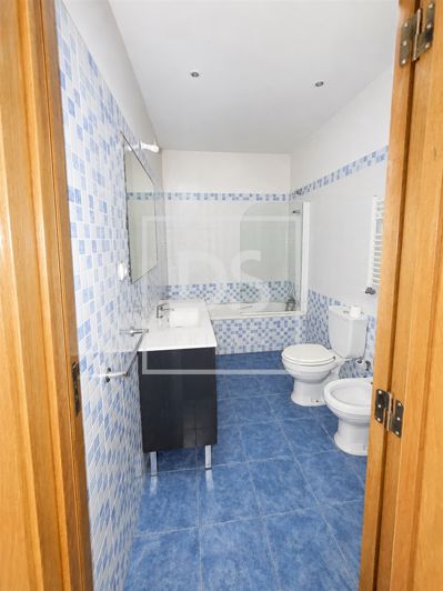 Image No.17-2 Bed Flat for sale