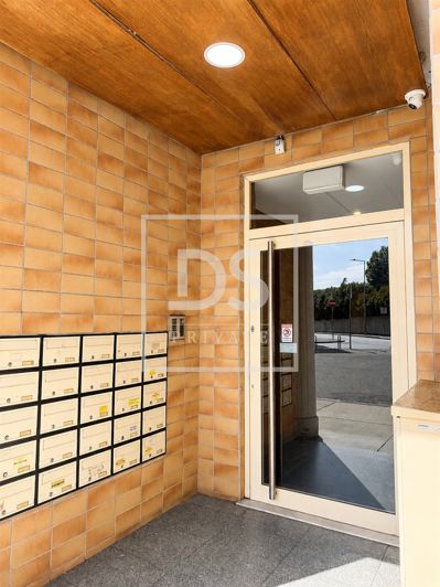 Image No.23-2 Bed Flat for sale