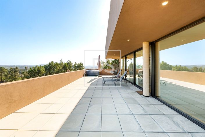 Image No.24-3 Bed Property for sale
