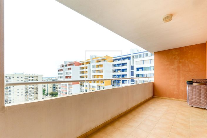 Image No.22-2 Bed Flat for sale