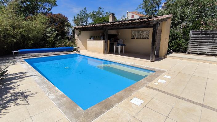 Image No.18-4 Bed Villa / Detached for sale