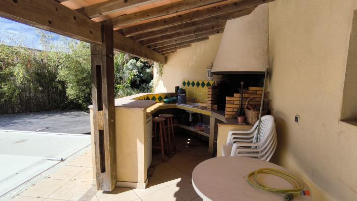 Image No.22-4 Bed Villa / Detached for sale