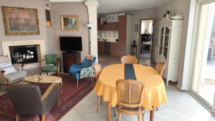 Image No.26-4 Bed Villa / Detached for sale