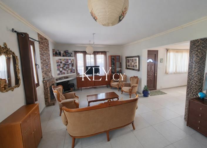 Image No.9-4 Bed House for sale