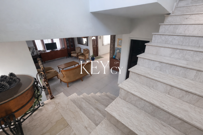 Image No.17-4 Bed House for sale