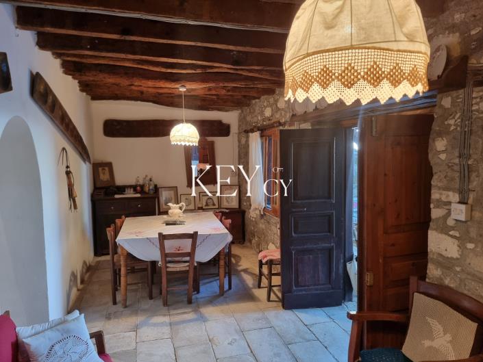 Image No.20-3 Bed Village House for sale