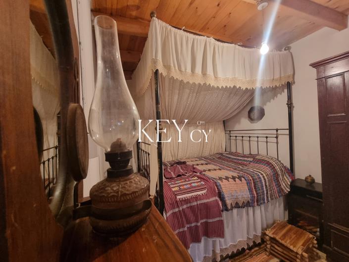 Image No.22-3 Bed Village House for sale