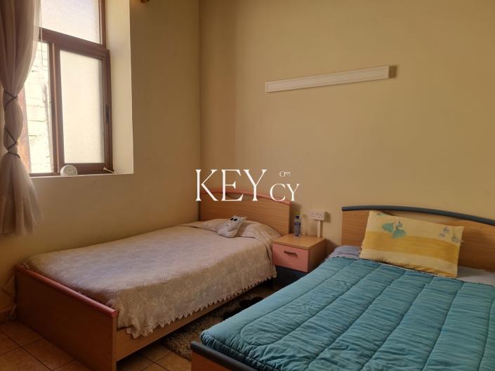 Image No.22-3 Bed House for sale