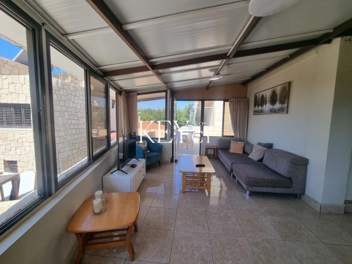 Image No.24-3 Bed House for sale