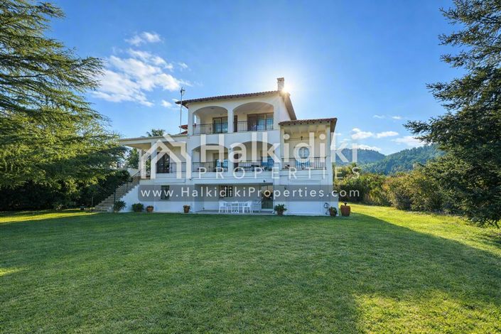 Image No.2-Villa de 7 chambres à vendre à Halkidiki