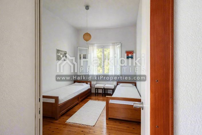 Image No.11-6 Bed Apartment for sale