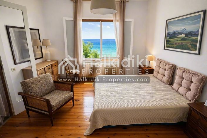 Image No.13-6 Bed Apartment for sale
