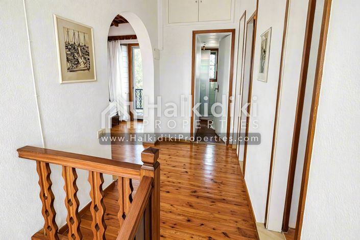 Image No.14-6 Bed Apartment for sale