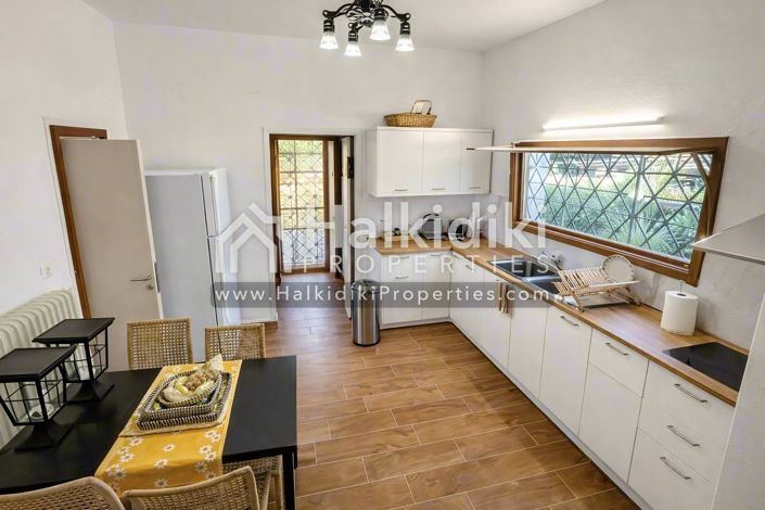 Image No.22-6 Bed Apartment for sale