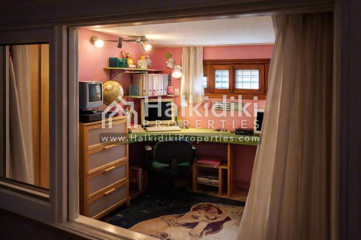 Image No.19-10 Bed Villa for sale