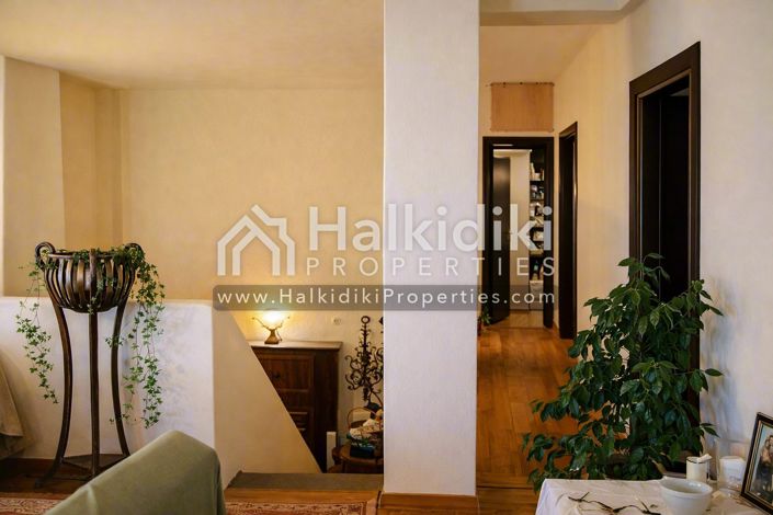 Image No.23-10 Bed Villa for sale