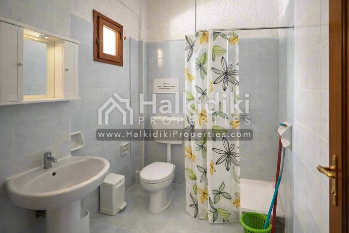 Image No.12-9 Bed Apartment for sale