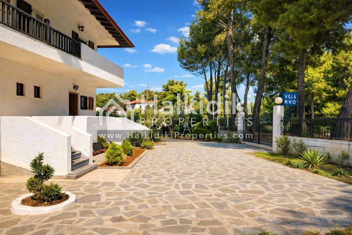 Image No.16-9 Bed Apartment for sale