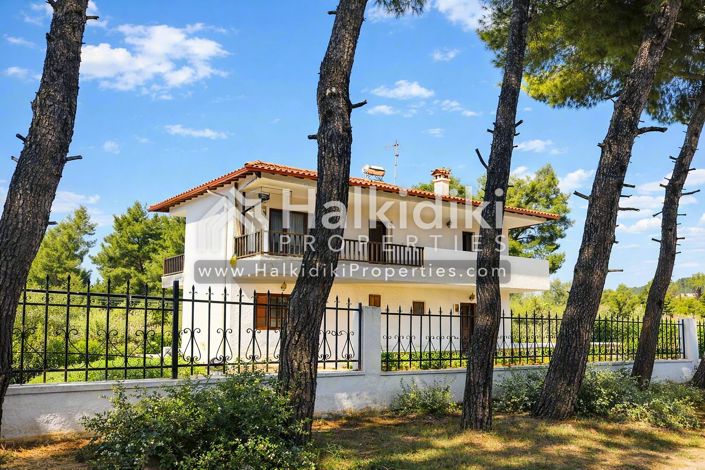 Image No.17-9 Bed Apartment for sale