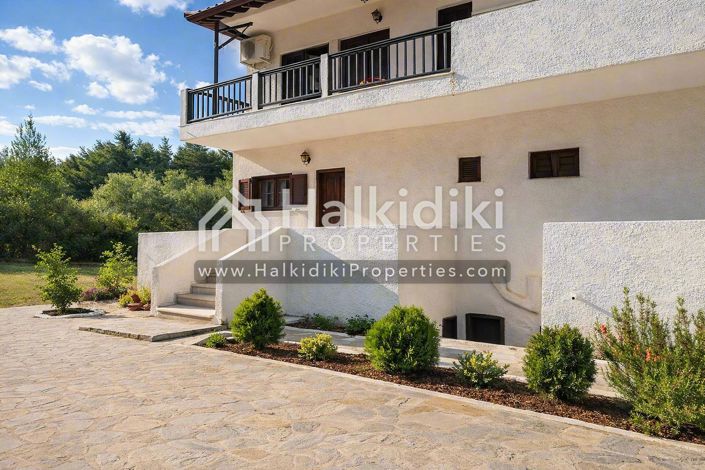Image No.4-9 Bed Apartment for sale