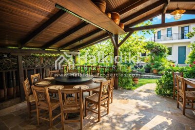 pergola