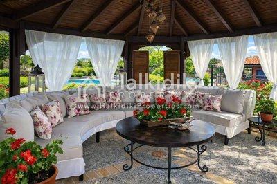pergola