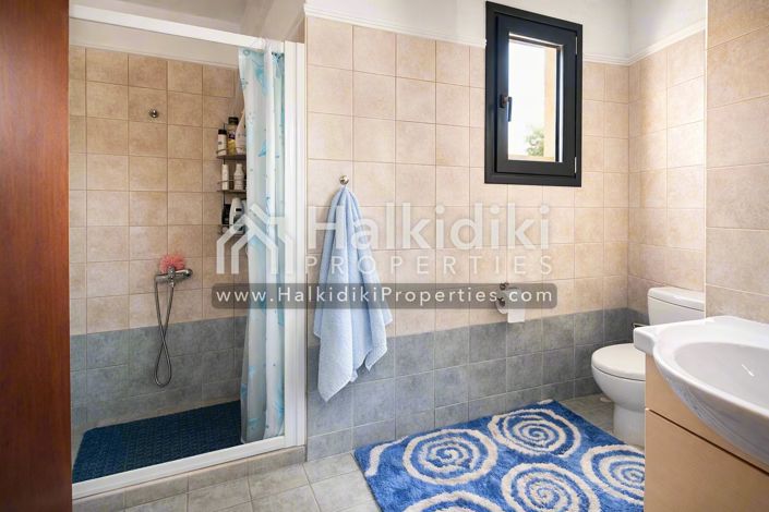Image No.19-3 Bed Townhouse for sale