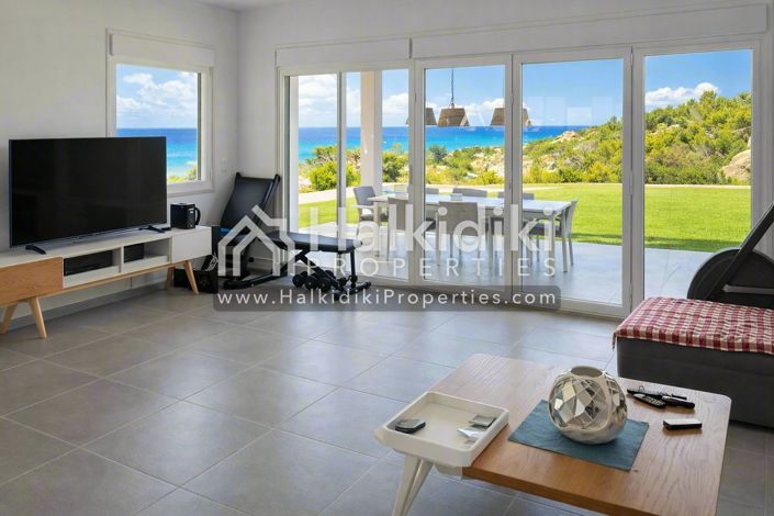 Image No.10-3 Bed Villa for sale