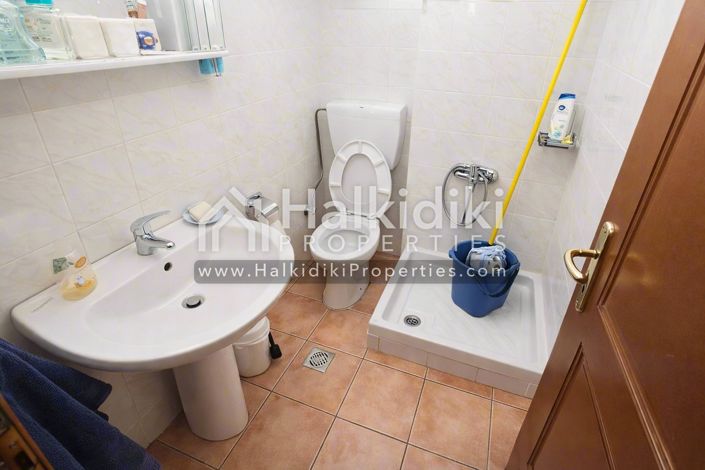 Image No.19-6 Bed Townhouse for sale