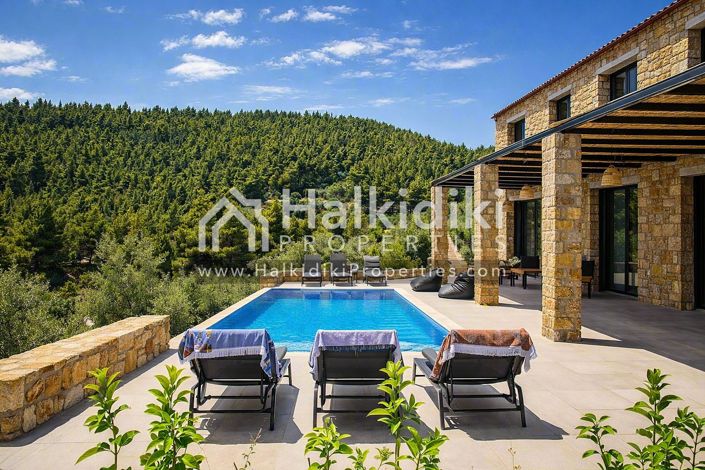 Image No.2-4 Bed Villa for sale